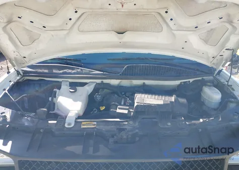 2011 Chevrolet Express 2500 Work Van из США, поврежденный, VIN 1GCWGFBA8B1152894